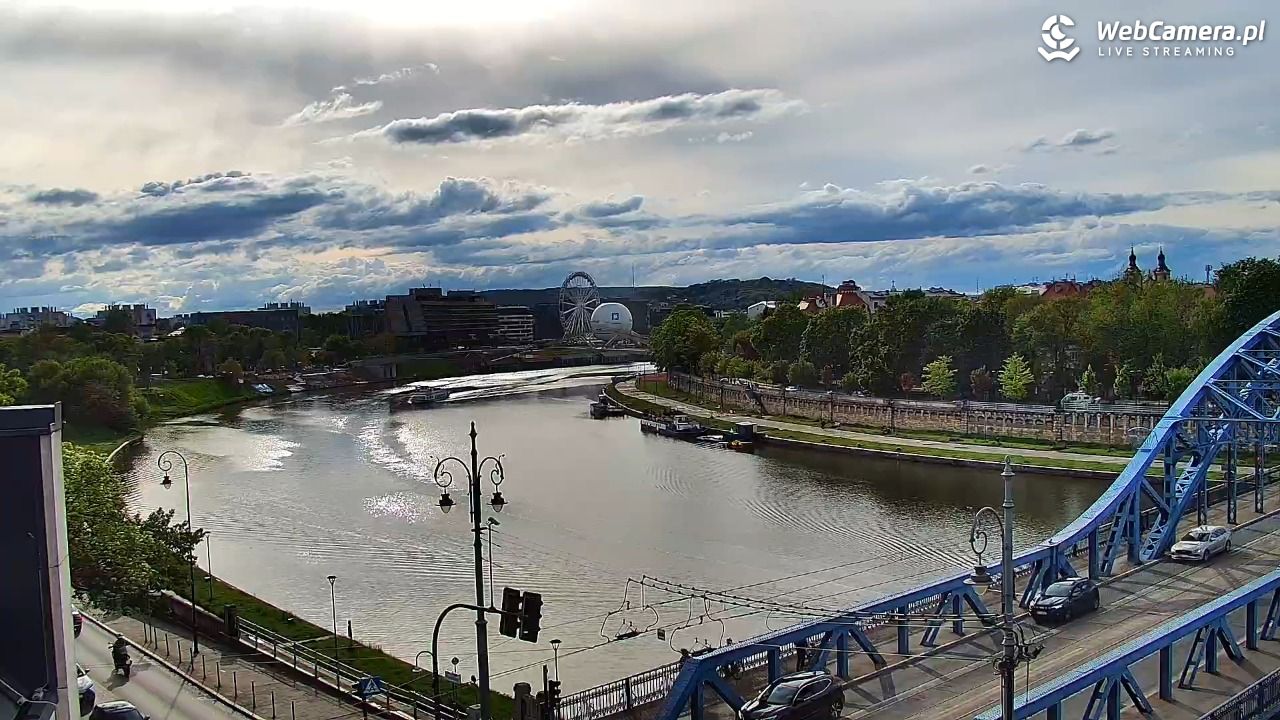 Kraków - widok na Wisłę i Most im. Marszałka Piłsudskiego - 15 maj 2026, 17:22