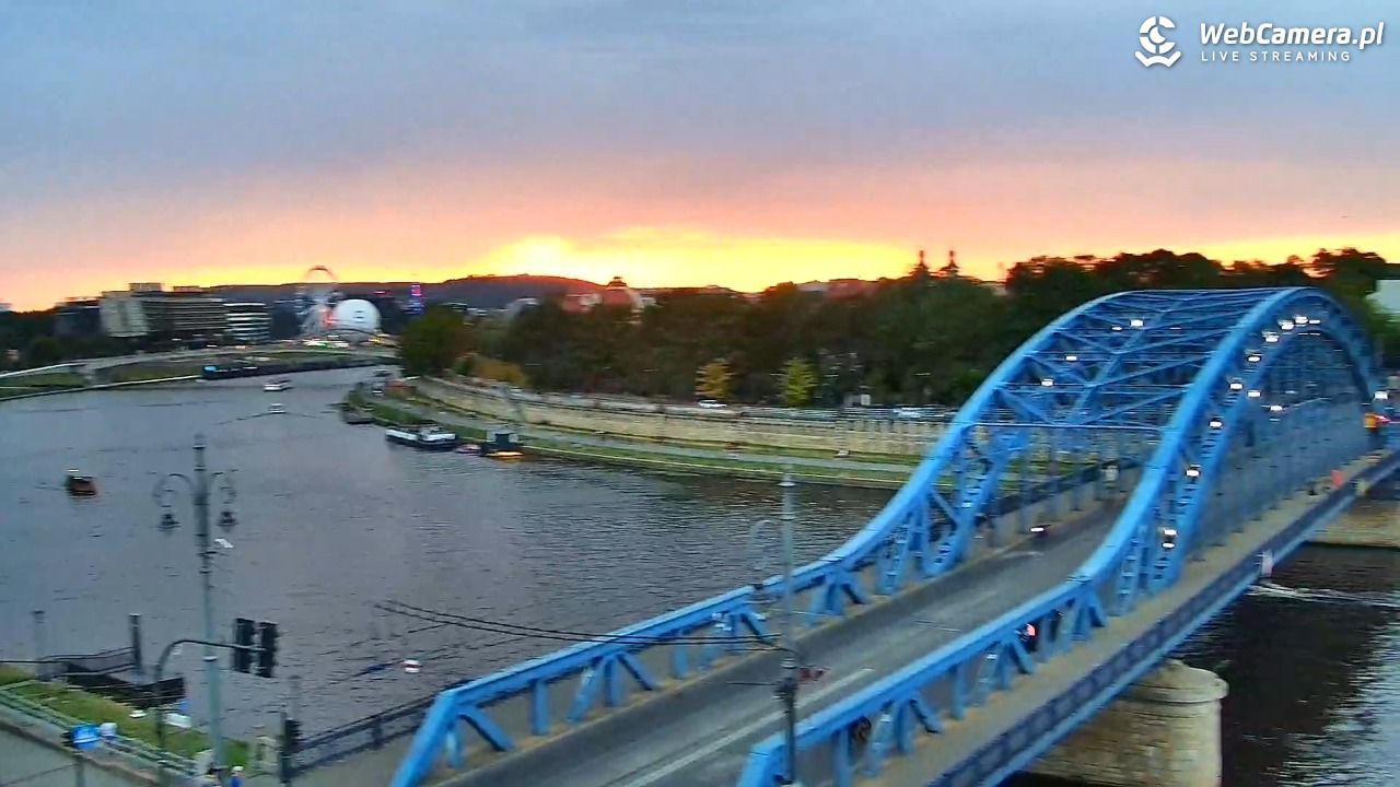 Kraków - widok na Wisłę i Most im. Marszałka Piłsudskiego - 16 sierpień 2026, 19:30