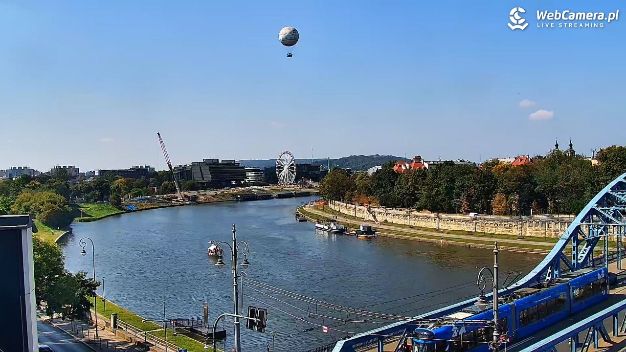 Kraków - widok na Wisłę i Most im. Marszałka Piłsudskiego - 01 wresień 2025, 13:05