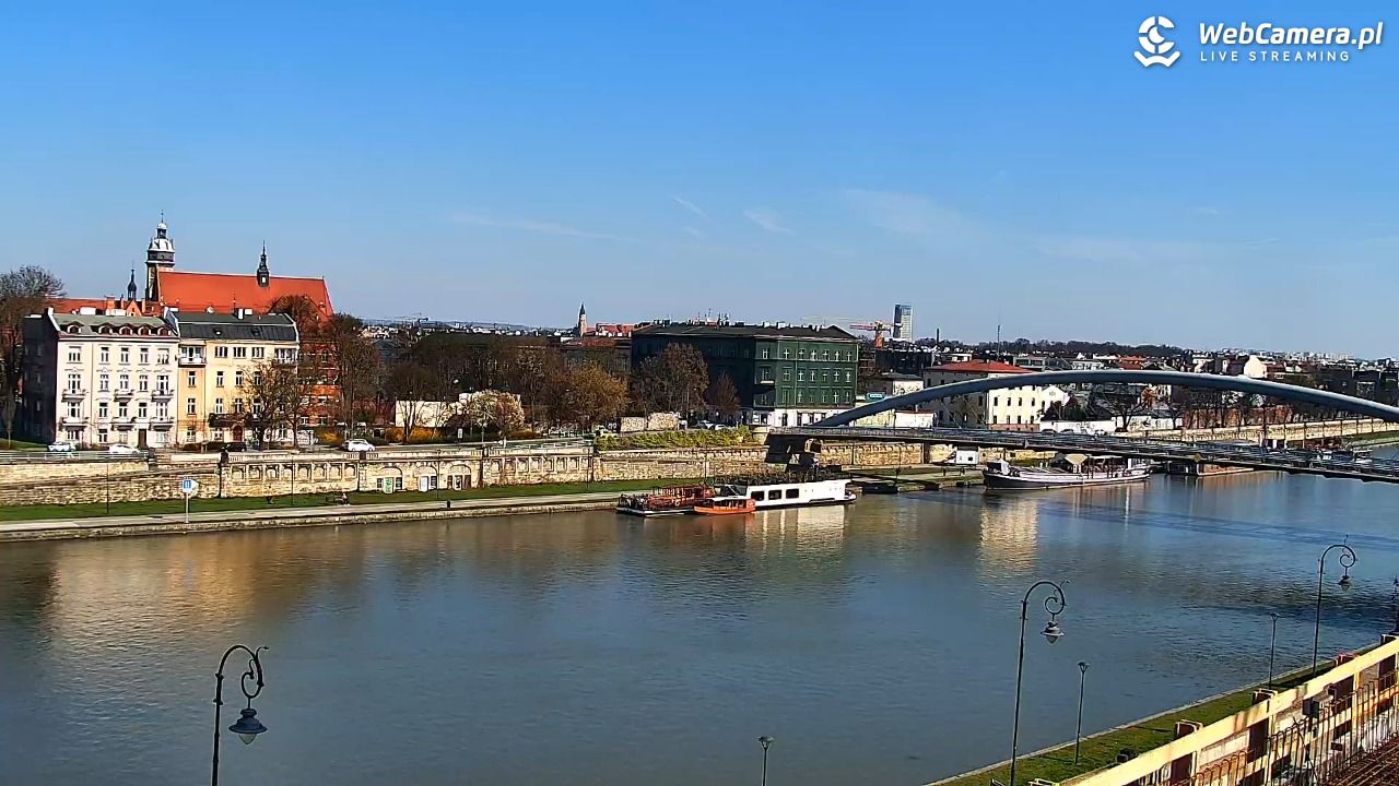 Kraków - widok na Wisłę i Most im. Marszałka Piłsudskiego - 03 kwiecień 2026, 10:12