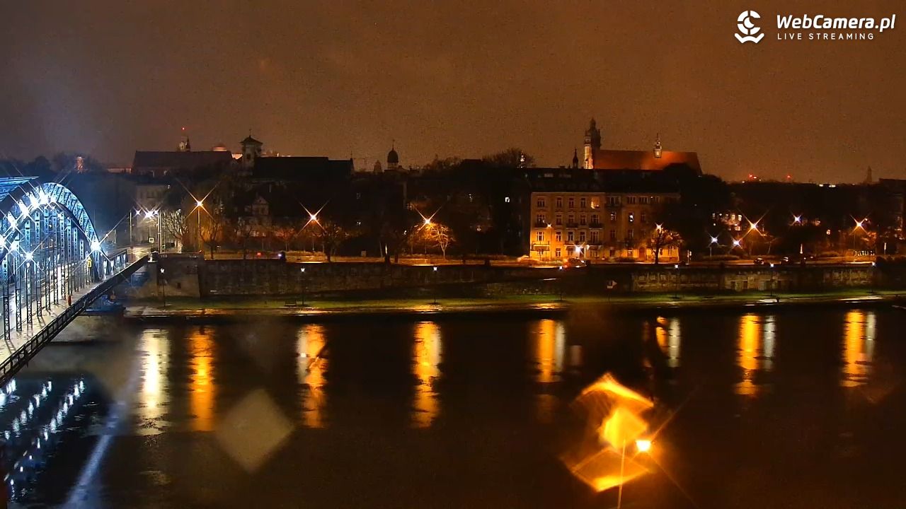 Kraków - widok na Wisłę i Most im. Marszałka Piłsudskiego - 30 marzec 2026, 23:51