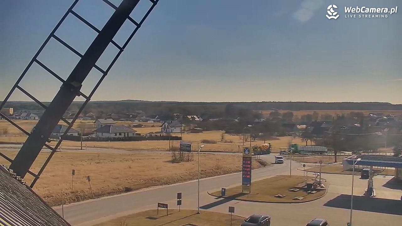 Krasocin - widok z zabytkowego wiatraka - 03 marzec 2026, 13:10