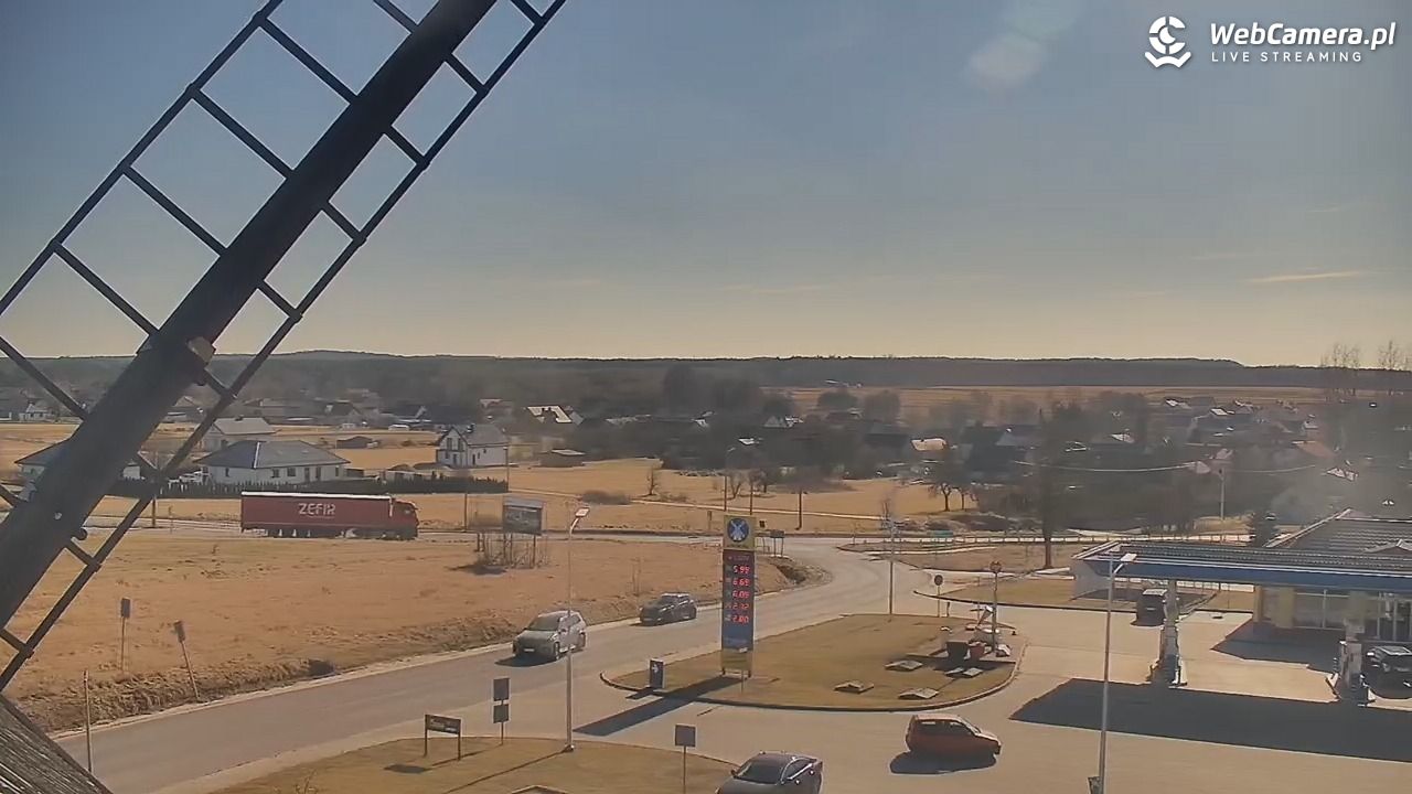 Krasocin - widok z zabytkowego wiatraka - 03 marzec 2026, 13:08