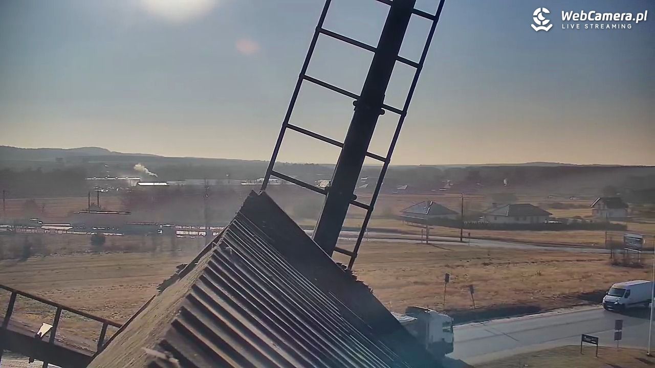 Krasocin - widok z zabytkowego wiatraka - 02 marzec 2026, 08:40