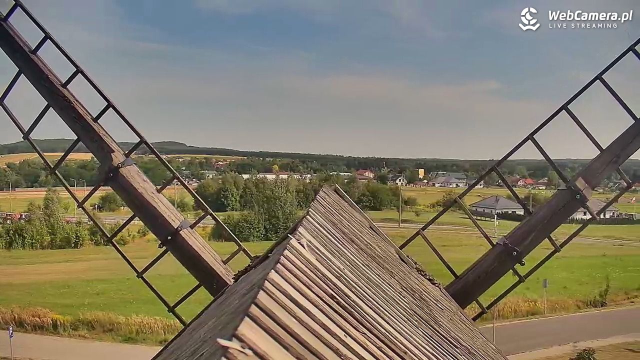 Krasocin - widok z zabytkowego wiatraka - 28 sierpień 2025, 15:36