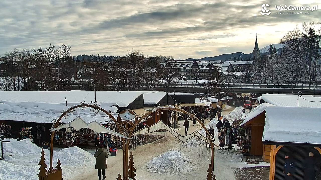 Zakopane - widok na dolną stację kolei na Gubałówkę - 29 listopad 2025, 09:40