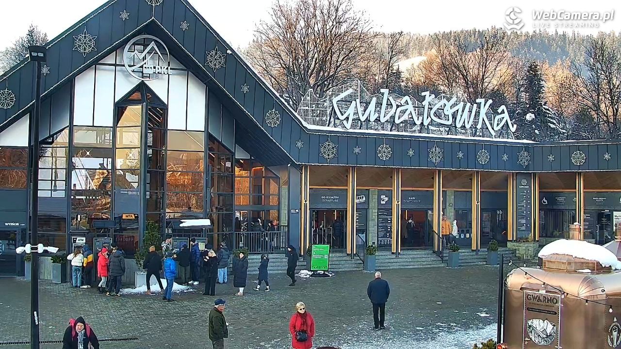 Zakopane - widok na dolną stację kolei na Gubałówkę - 28 listopad 2025, 14:49