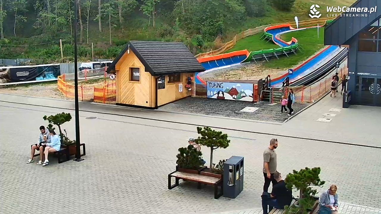 Zakopane - widok na dolną stację kolei na Gubałówkę - 03 wresień 2026, 15:51
