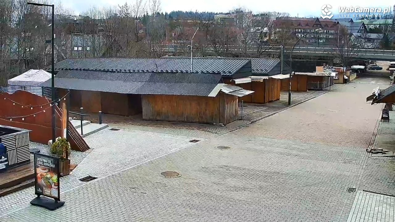 Zakopane - widok na dolną stację kolei na Gubałówkę - 21 kwiecień 2026, 08:12