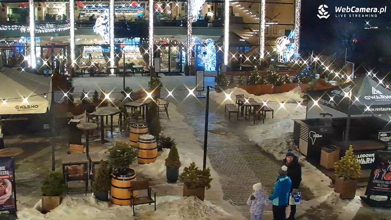 Zakopane - widok na dolną stację kolei na Gubałówkę - 22 styczeń 2026, 18:08