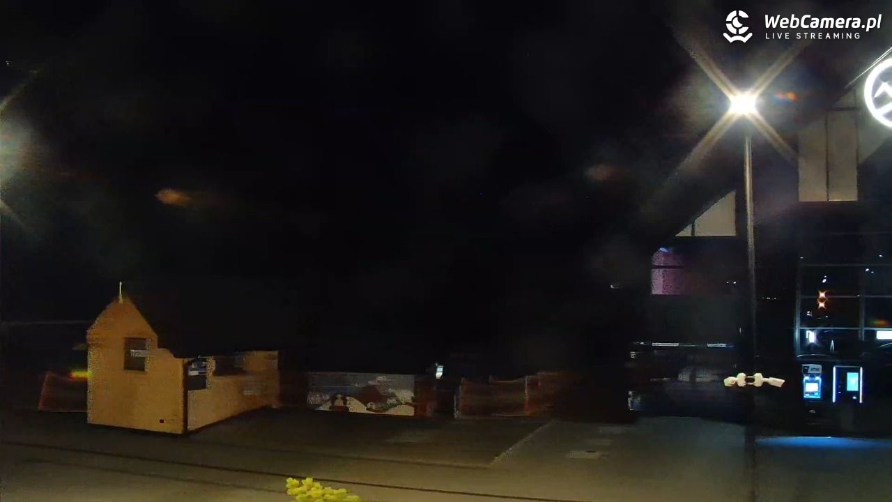 Zakopane - widok na dolną stację kolei na Gubałówkę - 24 kwiecień 2026, 22:06