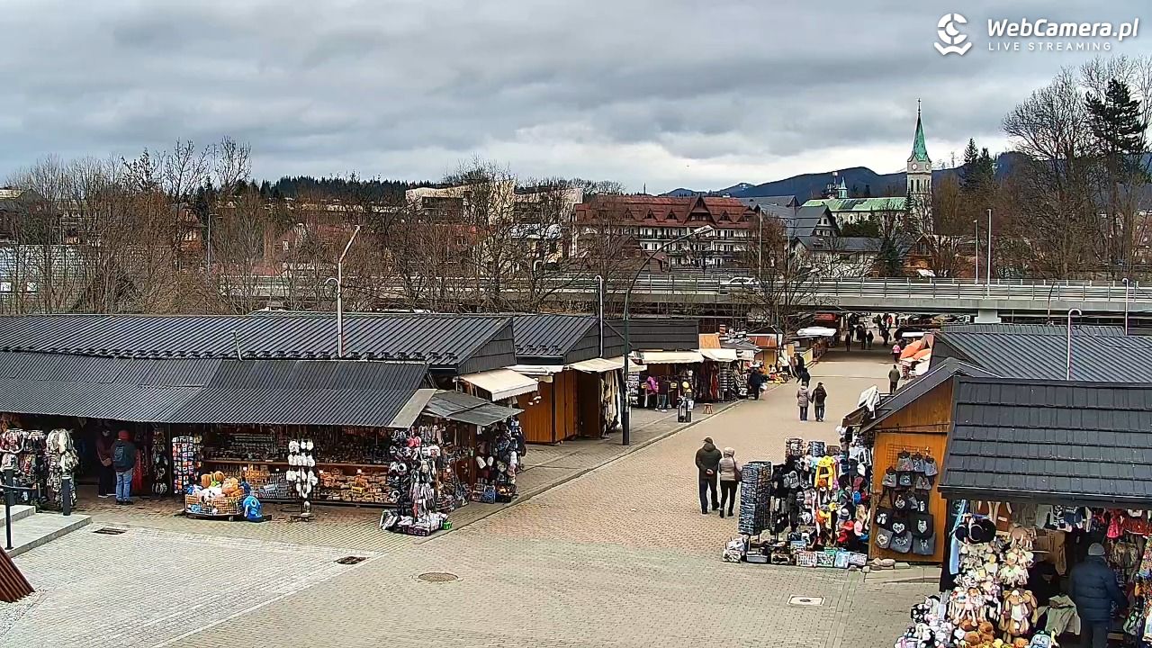 Zakopane - widok na dolną stację kolei na Gubałówkę - 20 kwiecień 2026, 15:26