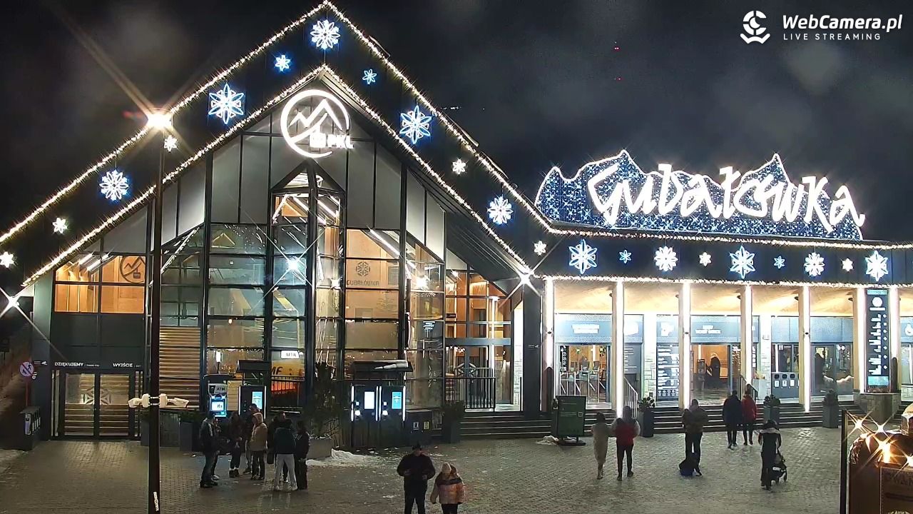 Zakopane - widok na dolną stację kolei na Gubałówkę - 29 listopad 2025, 18:59