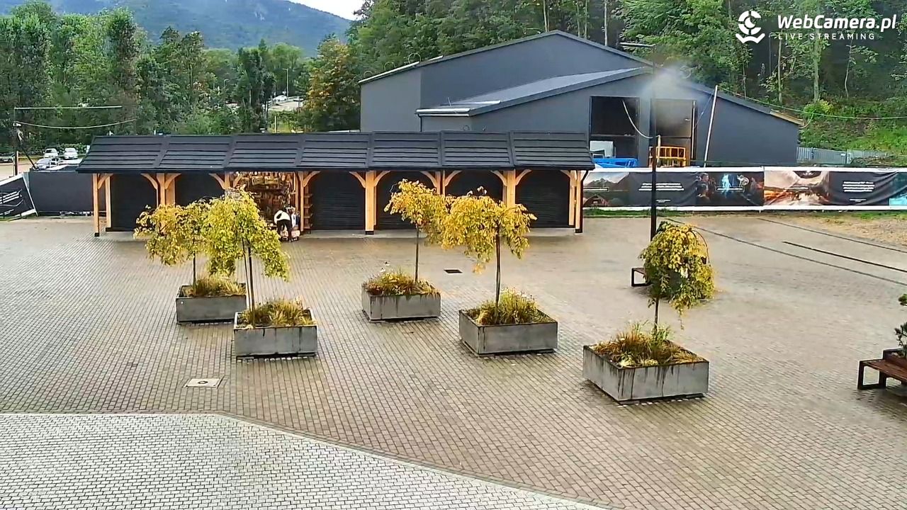 Zakopane - widok na dolną stację kolei na Gubałówkę - 05 wresień 2026, 09:43