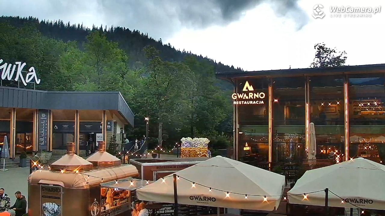 Zakopane - widok na dolną stację kolei na Gubałówkę - 24 lipiec 2026, 19:17