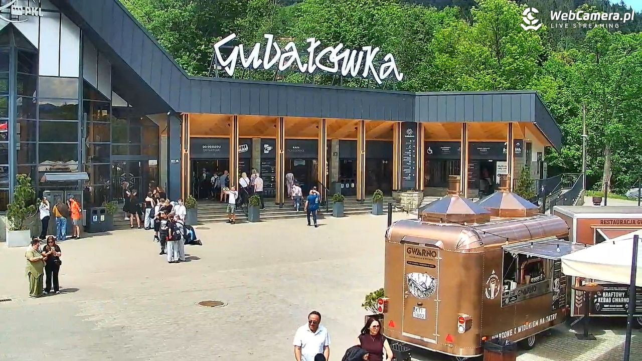 Zakopane - widok na dolną stację kolei na Gubałówkę - 09 czerwiec 2026, 13:00