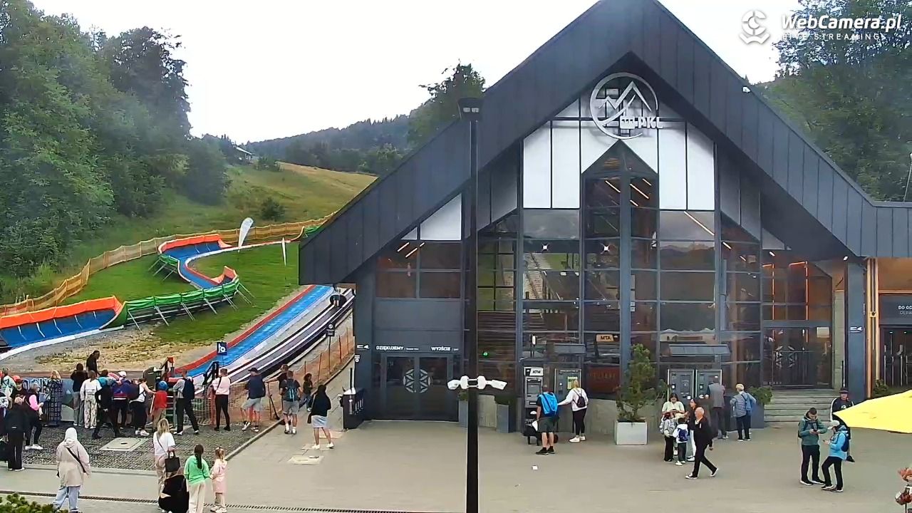 Zakopane - widok na dolną stację kolei na Gubałówkę - 22 lipiec 2026, 17:49
