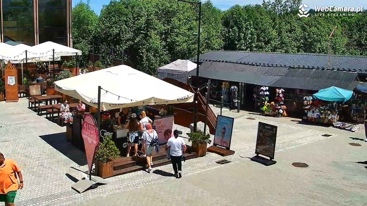 Zakopane - widok na dolną stację kolei na Gubałówkę - 30 czerwiec 2025, 13:14