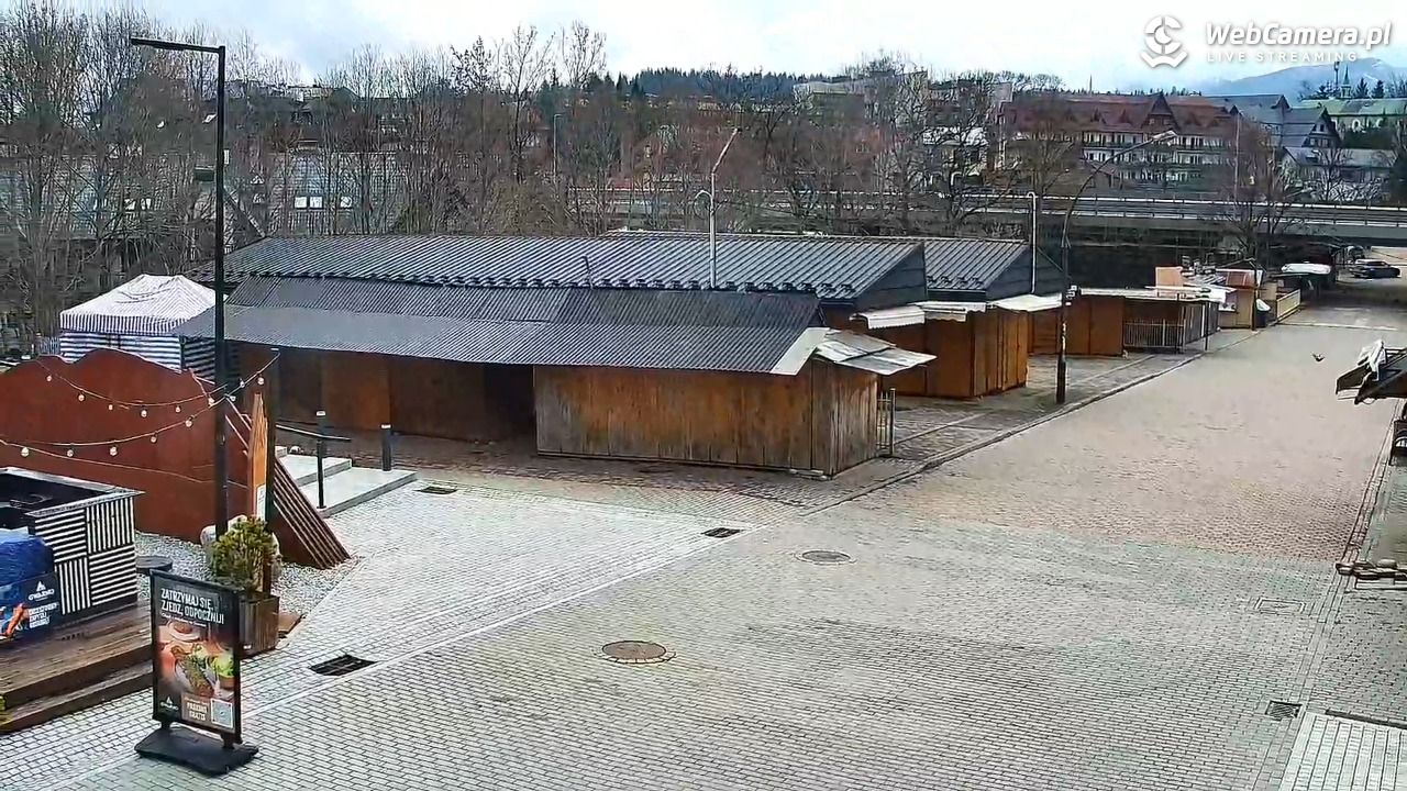 Zakopane - widok na dolną stację kolei na Gubałówkę - 21 kwiecień 2026, 08:12