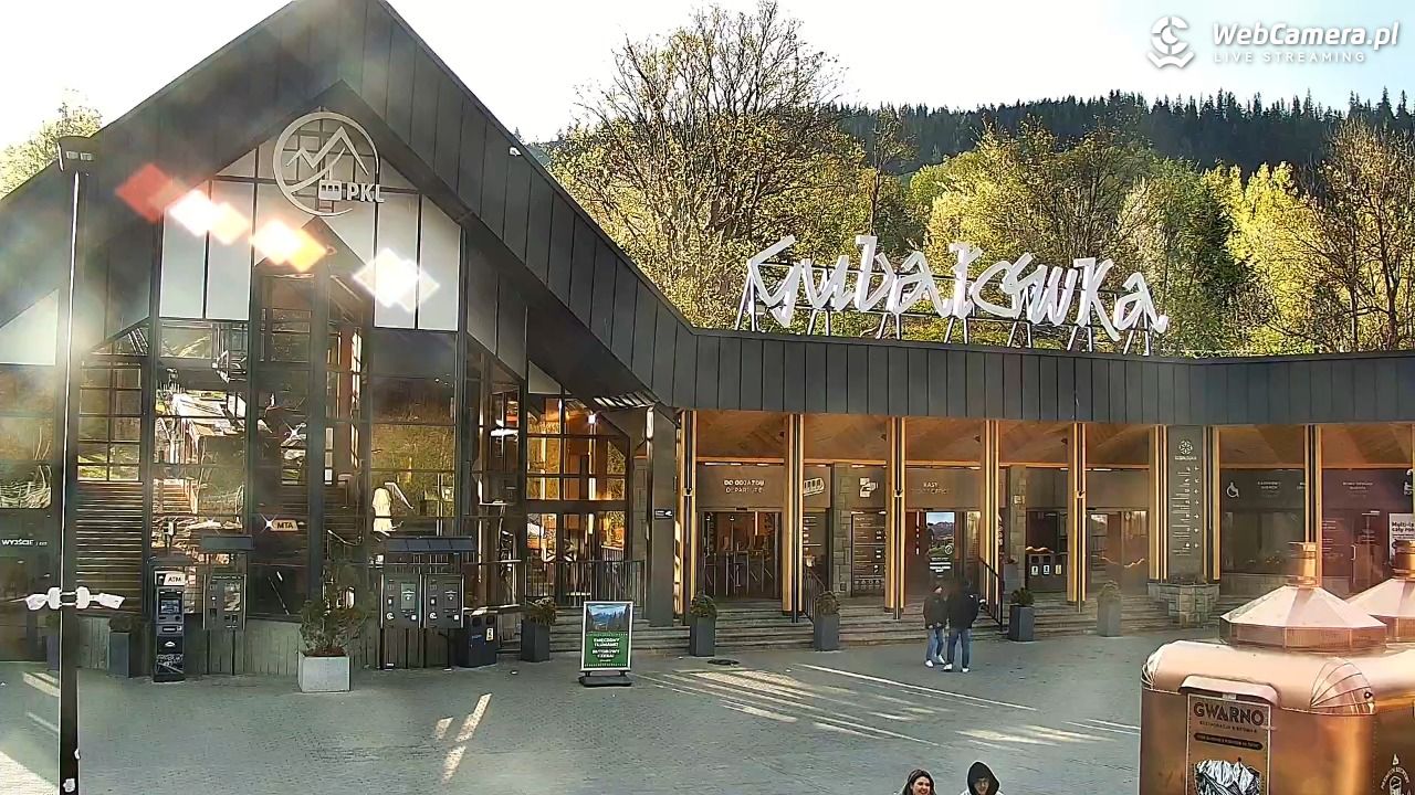 Zakopane - widok na dolną stację kolei na Gubałówkę - 16 maj 2025, 18:29