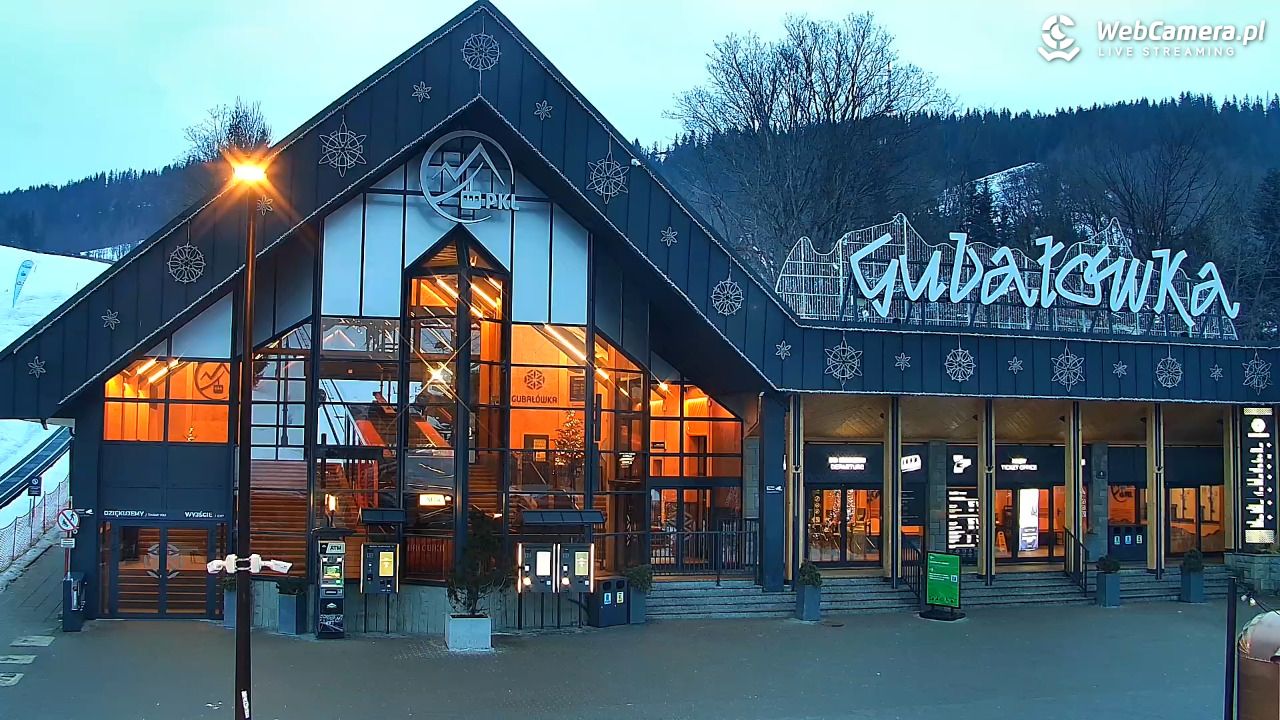 Zakopane - widok na dolną stację kolei na Gubałówkę - 22 styczeń 2026, 07:20