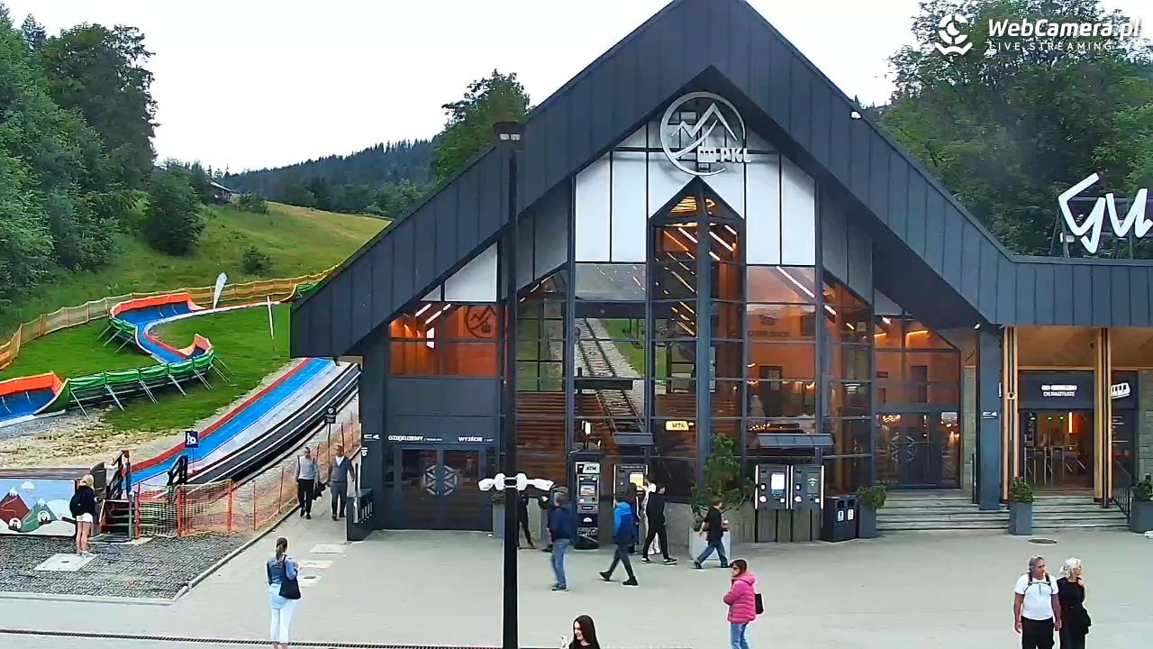Zakopane - widok na dolną stację kolei na Gubałówkę - 21 lipiec 2026, 19:37