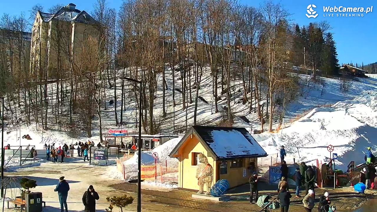 Zakopane - widok na dolną stację kolei na Gubałówkę - 21 styczeń 2026, 11:13