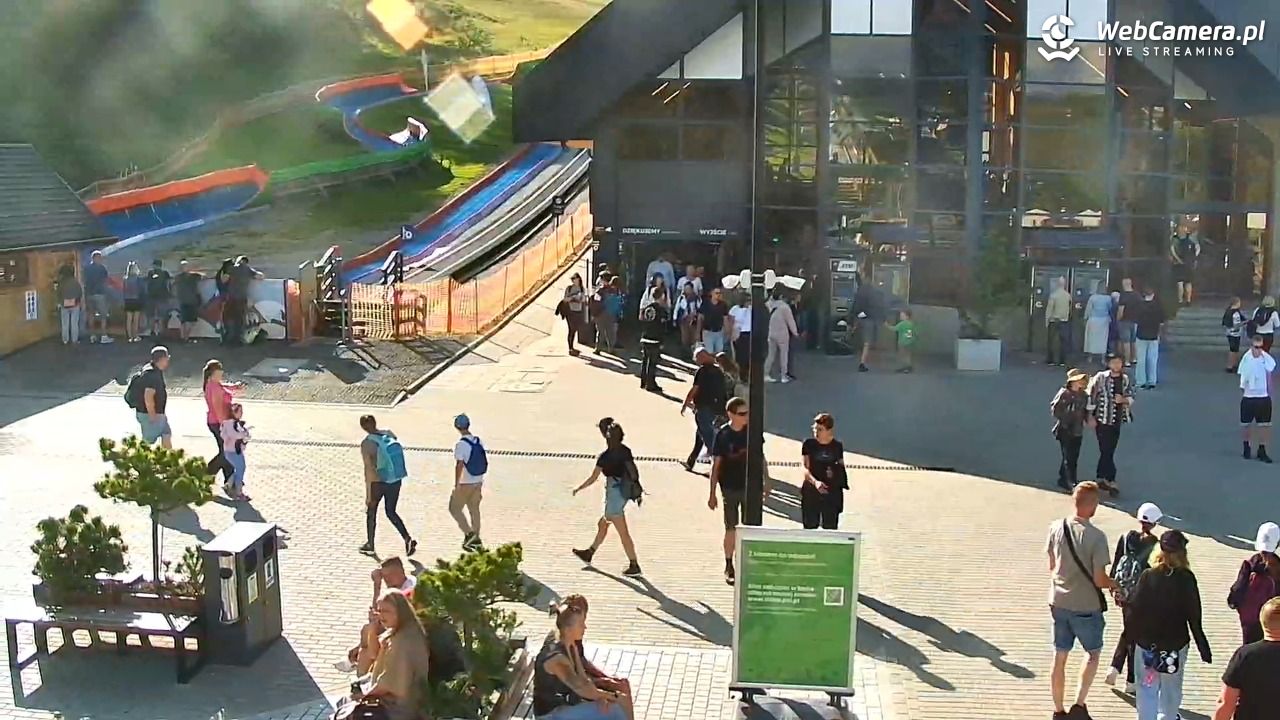 Zakopane - widok na dolną stację kolei na Gubałówkę - 20 lipiec 2026, 17:19