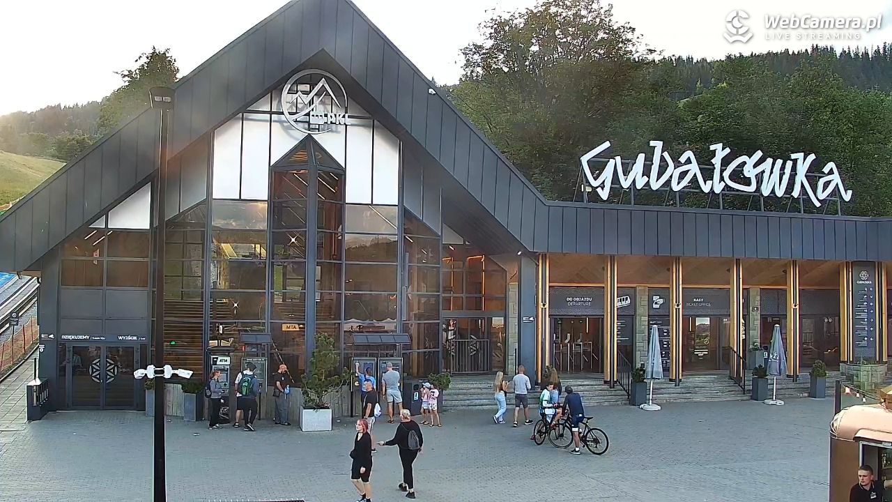 Zakopane - widok na dolną stację kolei na Gubałówkę - 20 lipiec 2026, 19:05
