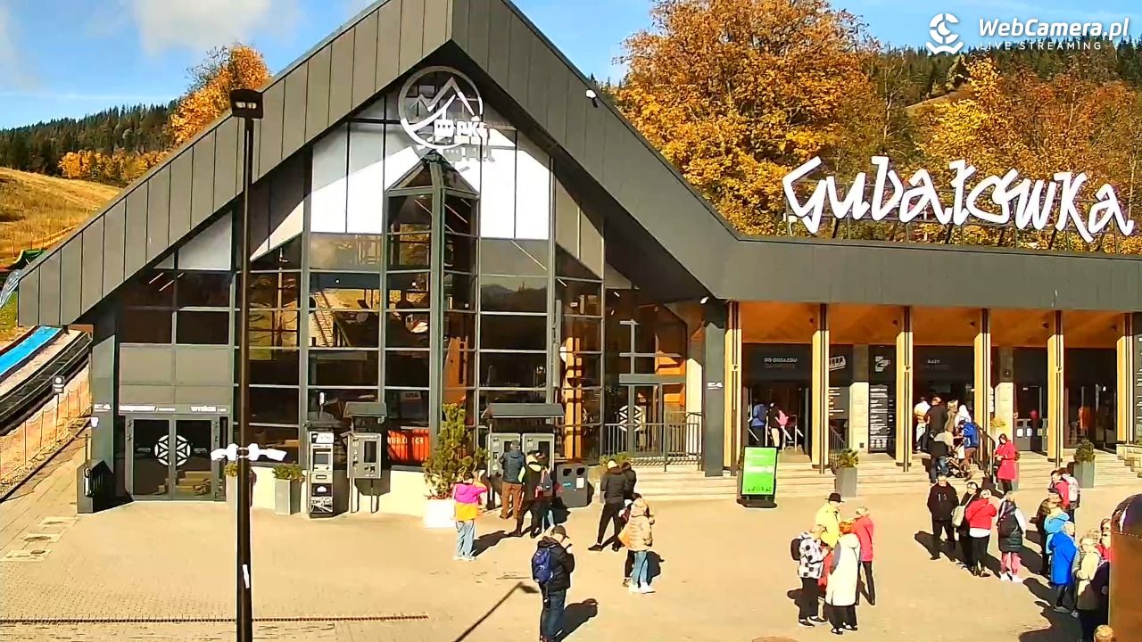 Zakopane - widok na dolną stację kolei na Gubałówkę - 13 październik 2025, 10:27