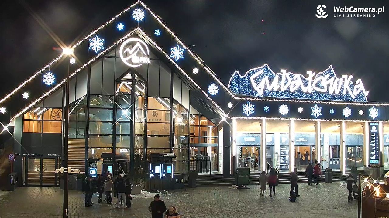 Zakopane - widok na dolną stację kolei na Gubałówkę - 29 listopad 2025, 18:59