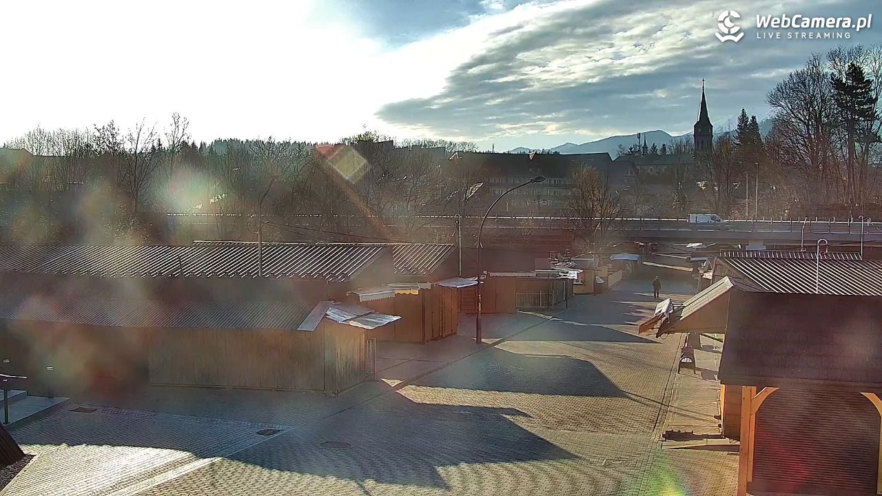 Zakopane - widok na dolną stację kolei na Gubałówkę - 22 kwiecień 2026, 07:10