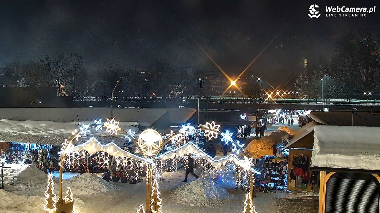 Zakopane - widok na dolną stację kolei na Gubałówkę - 28 listopad 2025, 18:44