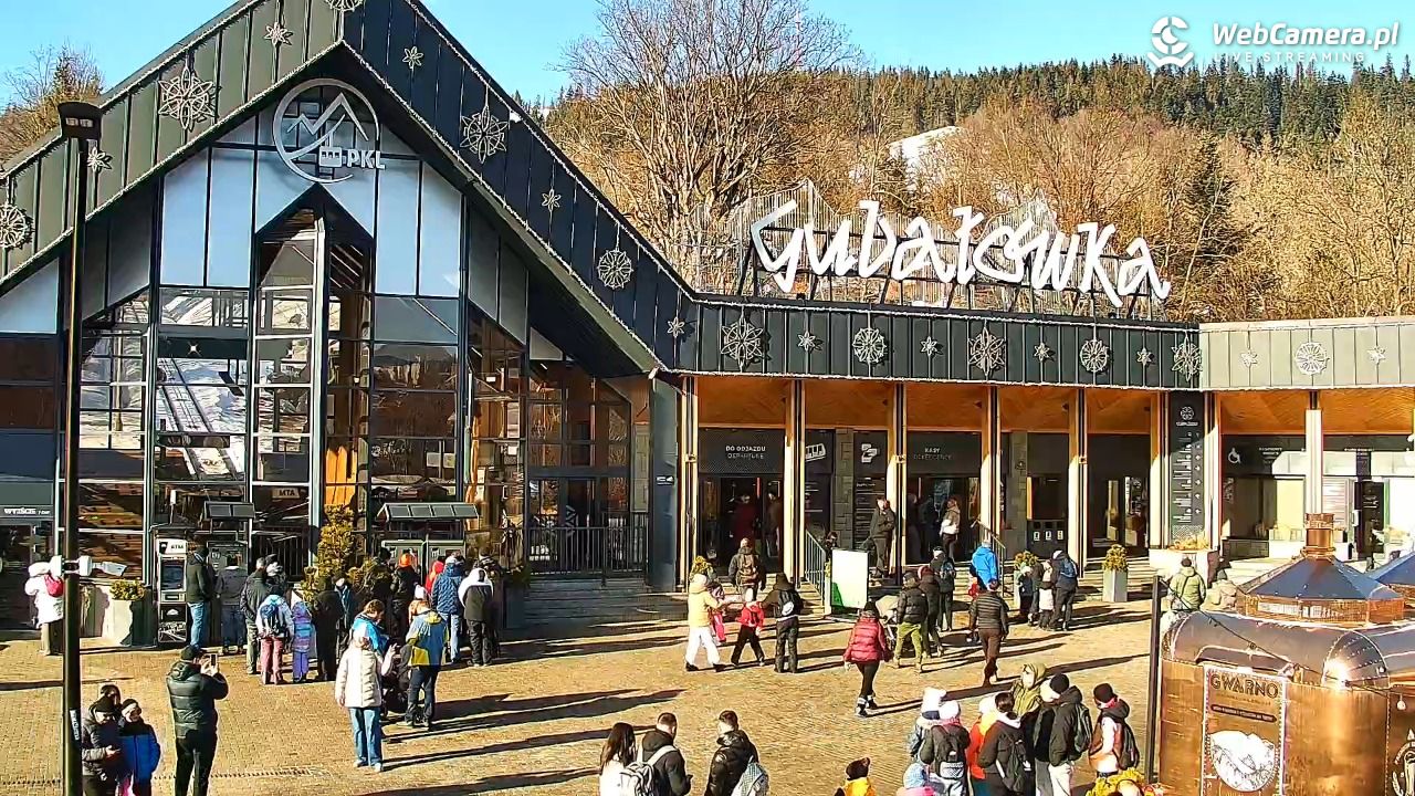 Zakopane - widok na dolną stację kolei na Gubałówkę - 21 styczeń 2026, 12:54
