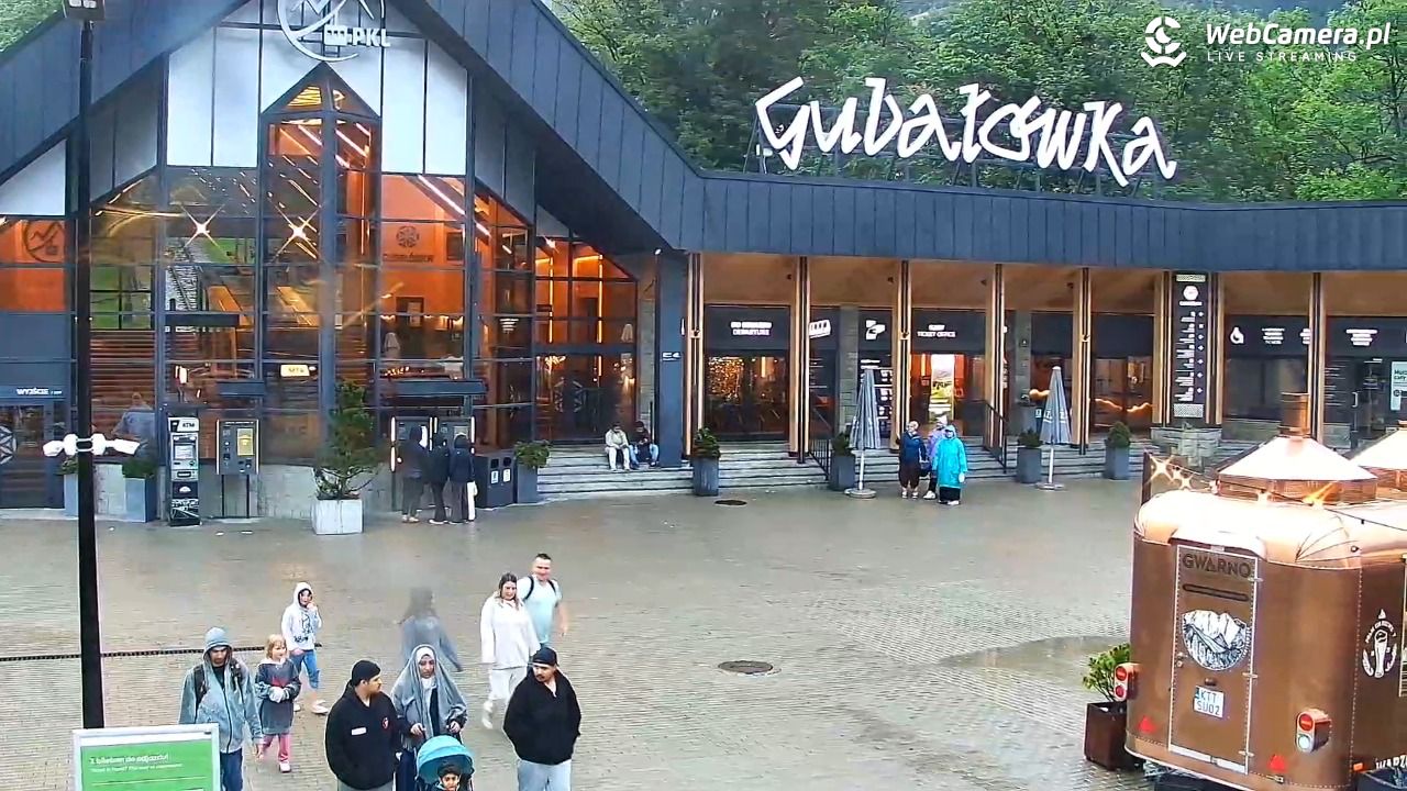 Zakopane - widok na dolną stację kolei na Gubałówkę - 23 lipiec 2026, 19:59