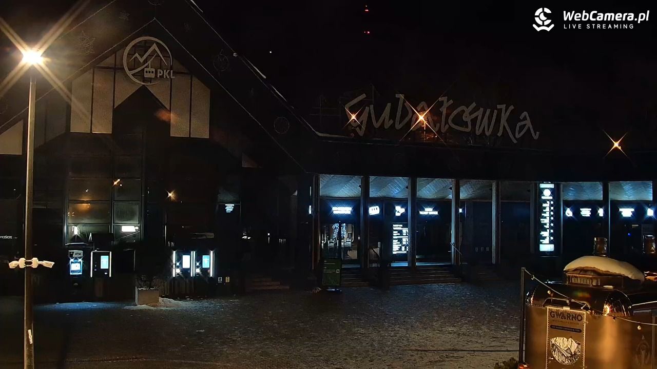 Zakopane - widok na dolną stację kolei na Gubałówkę - 30 listopad 2025, 01:53