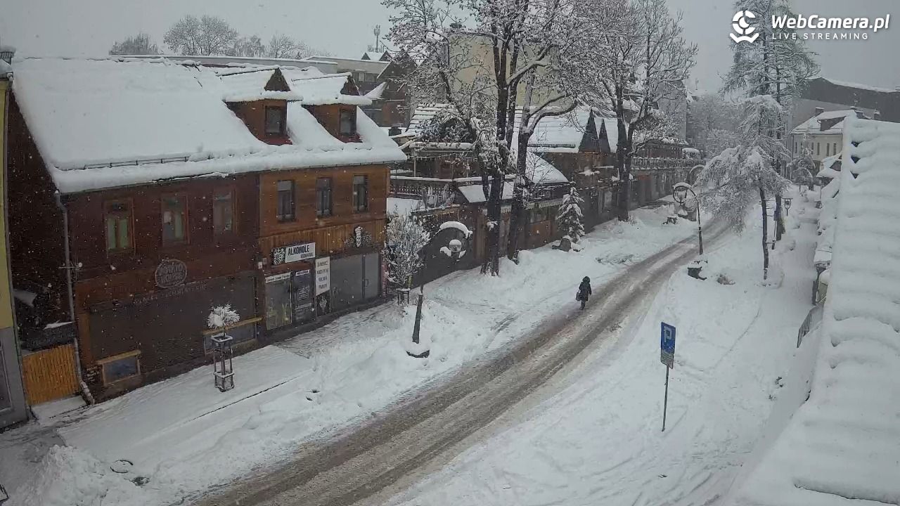 Krupówki Dolne - widok na deptak - 31 marzec 2026, 09:27