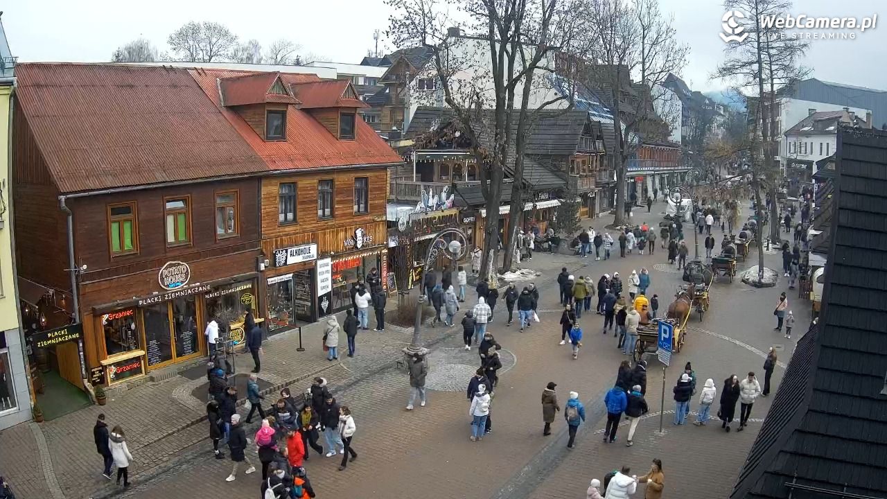 Krupówki Dolne - widok na deptak - 21 grudzień 2025, 12:03