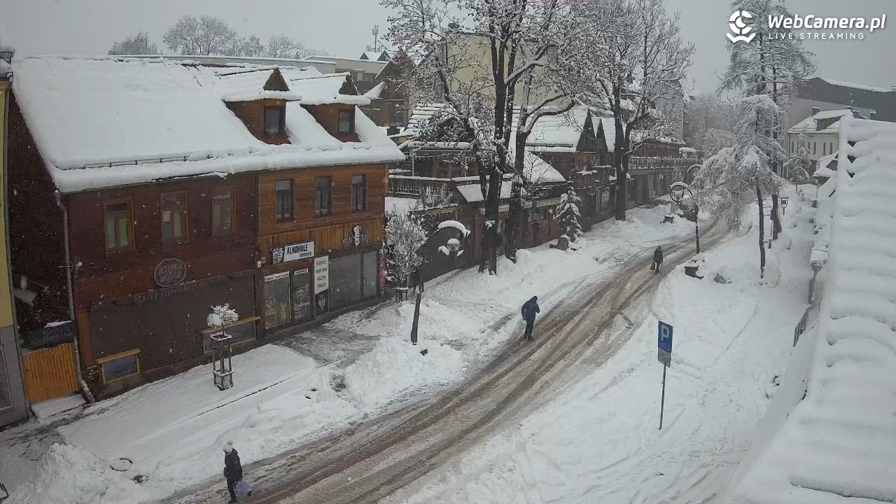 Krupówki Dolne - widok na deptak - 31 marzec 2026, 09:42