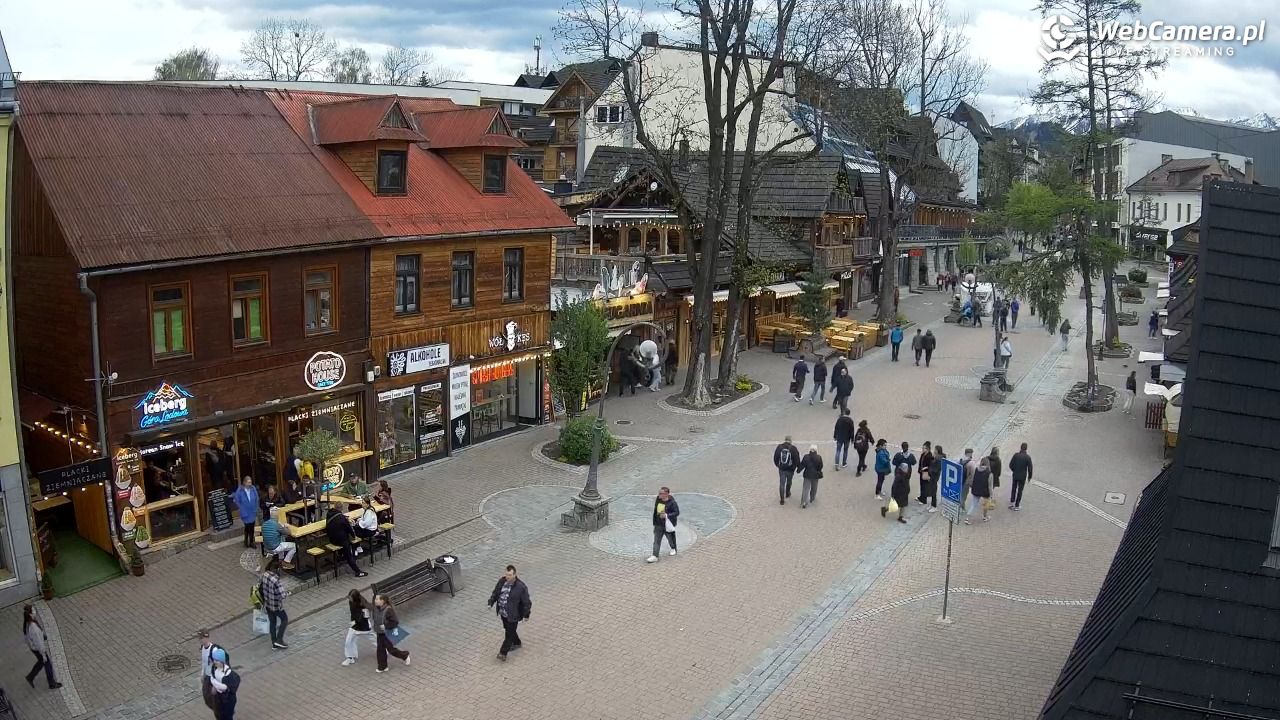 Krupówki Dolne - widok na deptak - 15 maj 2026, 18:24