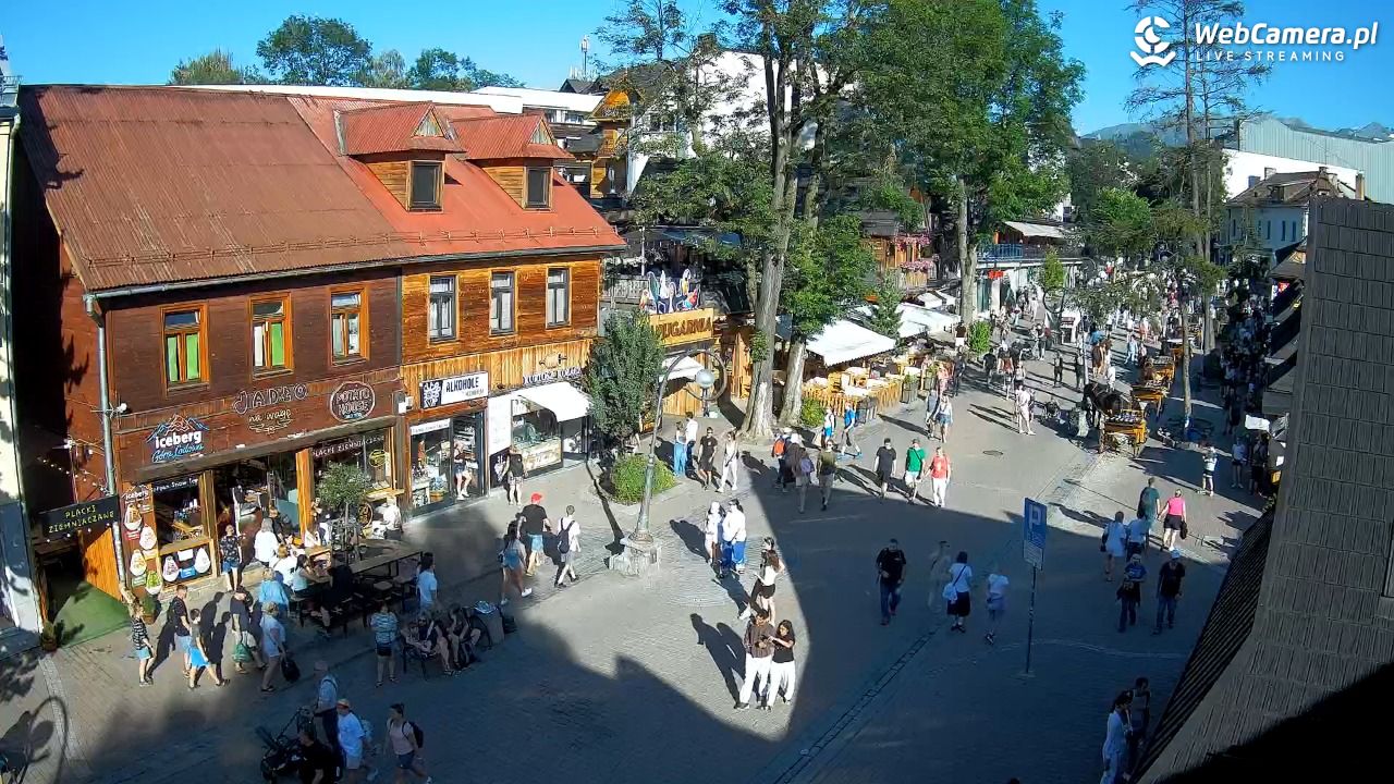 Krupówki Dolne - widok na deptak - 14 sierpień 2026, 17:35