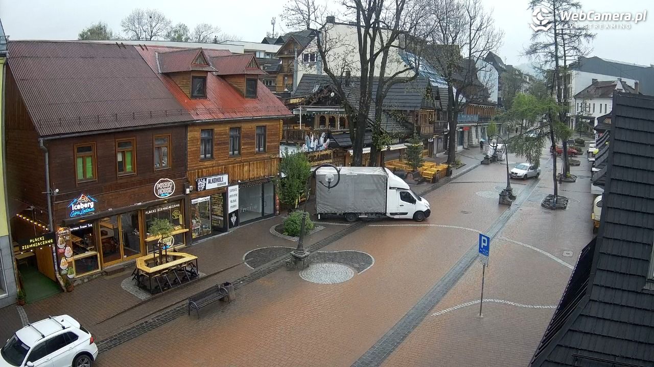 Krupówki Dolne - widok na deptak - 17 maj 2026, 09:38