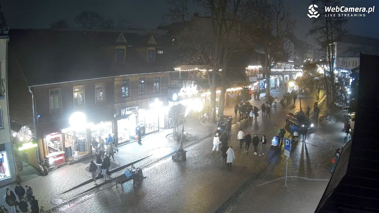 Krupówki Dolne - widok na deptak - 07 luty 2026, 20:16