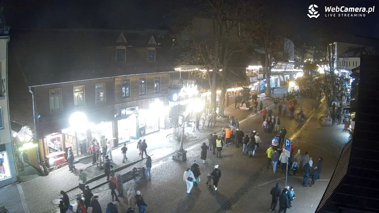 Krupówki Dolne - widok na deptak - 06 luty 2026, 17:57