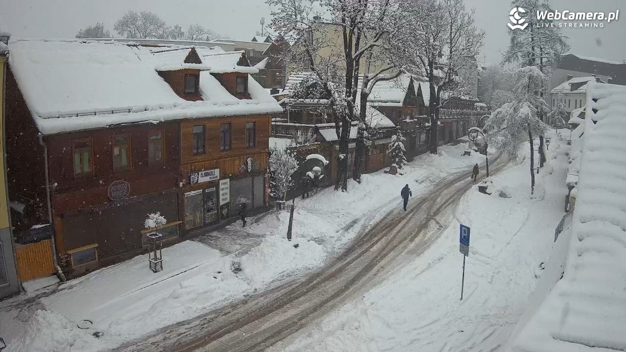 Krupówki Dolne - widok na deptak - 31 marzec 2026, 09:42