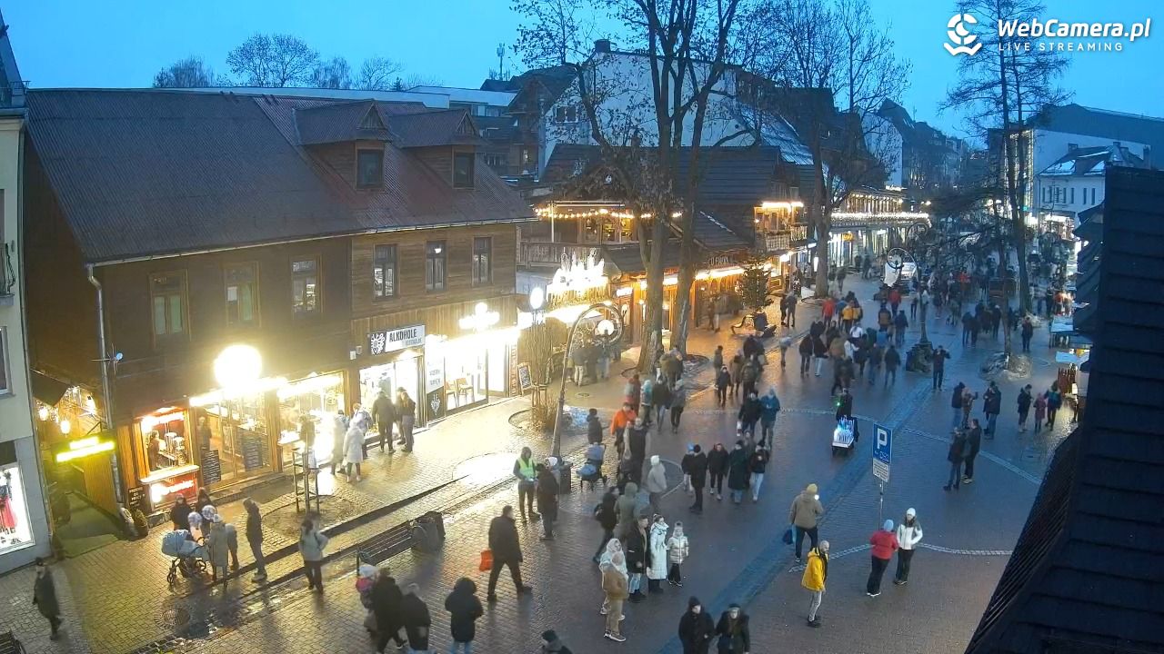 Krupówki Dolne - widok na deptak - 07 luty 2026, 16:52