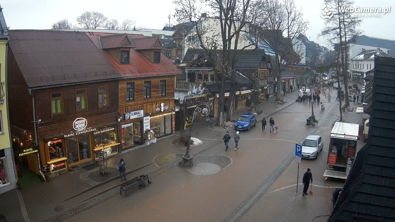 Krupówki Dolne - widok na deptak - 07 luty 2026, 09:44