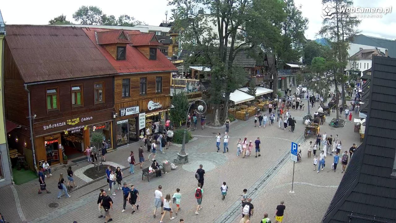 Krupówki Dolne - widok na deptak - 25 lipiec 2025, 14:02
