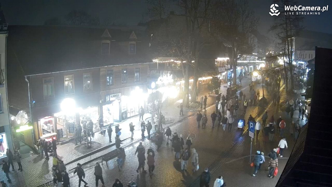 Krupówki Dolne - widok na deptak - 07 luty 2026, 19:24