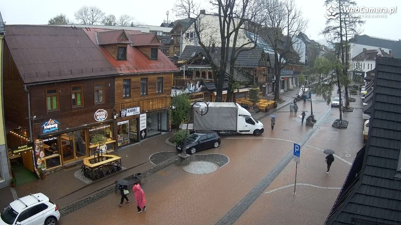Krupówki Dolne - widok na deptak - 17 maj 2026, 09:19